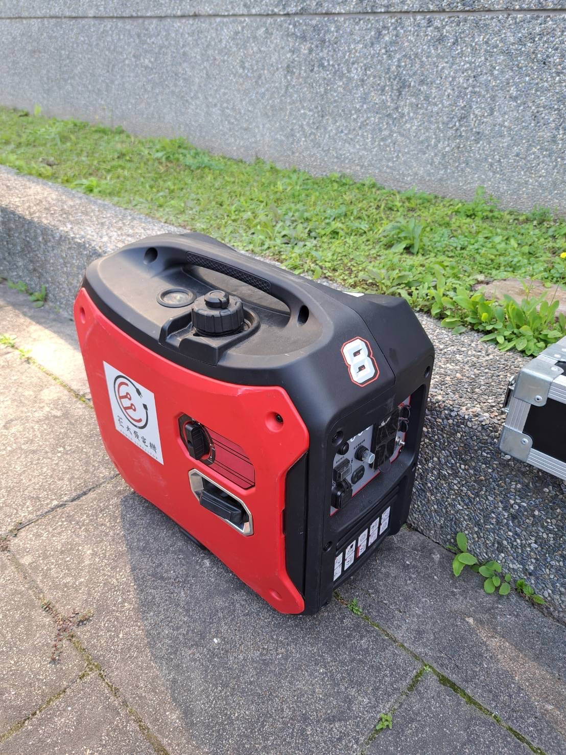 E大發電機 2450型 (擺攤用)